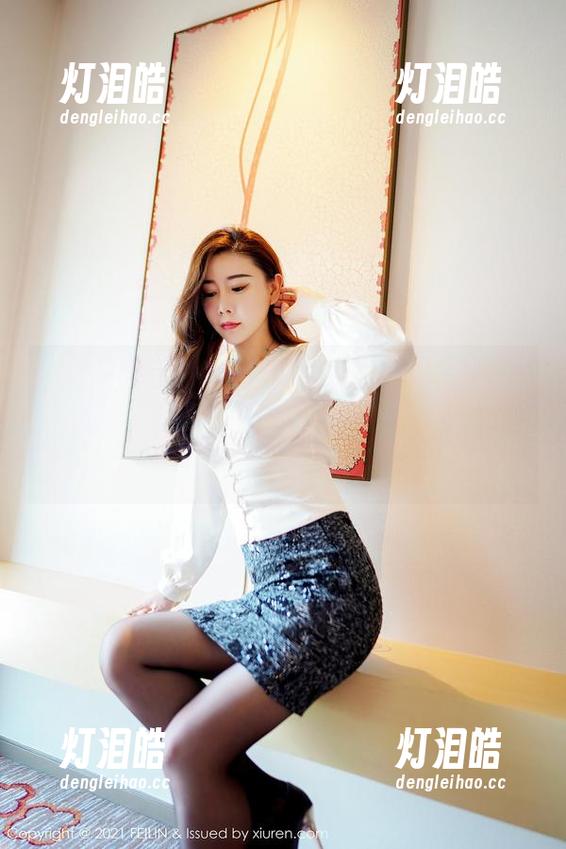 Feilin嗲囡囡-Egg_尤妮丝 Feilin嗲囡囡 - 黑白薯条!?不,是Egg_尤妮丝的写真,快去网盘下载呀,哎呀,别吃错了!