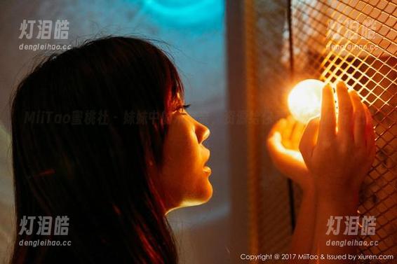 MiiTao蜜桃社-木奈奈 MiiTao蜜桃社 - 妹妹中的木奈奈,资源给你看,恍惚间听见悄悄话
