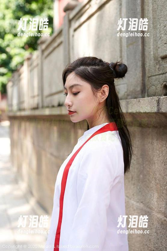 MiiTao蜜桃社-陆萱萱Cecilia MiiTao蜜桃社 - 被陆萱萱Cecilia的旗袍搞得眼花缭乱,套图和资源都不重要了,还是先来点欣赏吧。