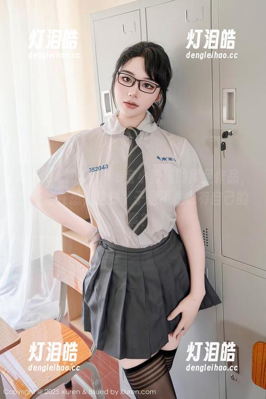 Xiuren秀人网-e宝小野猫 Xiuren秀人网 - e宝小野猫的裸足作品,我开始在想,这脚丫子是不是也有自己的故事?