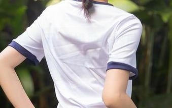 Xiuren秀人网 - 奶油妹妹的泳池写真集,顺便掀开水面的小波澜
