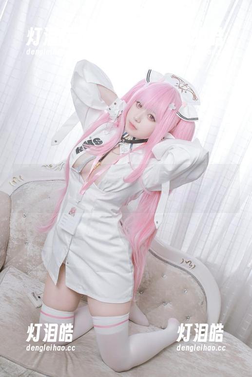 玩水的私房图包——asagiriai(爱ちゃん)教你如何做游泳池的明星！
