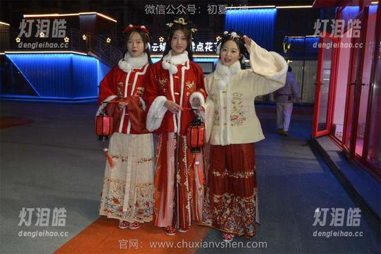 初夏女神-安妮 初夏女神 - 原图打卡,安妮的八月美照,已经考虑给她开个“美顾问”公司了!