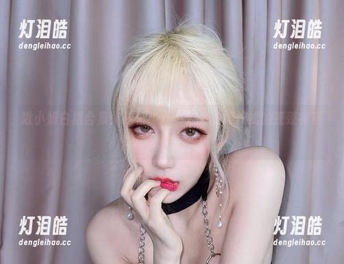 啾小妍 啾小妍白裙合集:越看越迷,公主检阅仪式的蓬蓬裙其实是想杀我