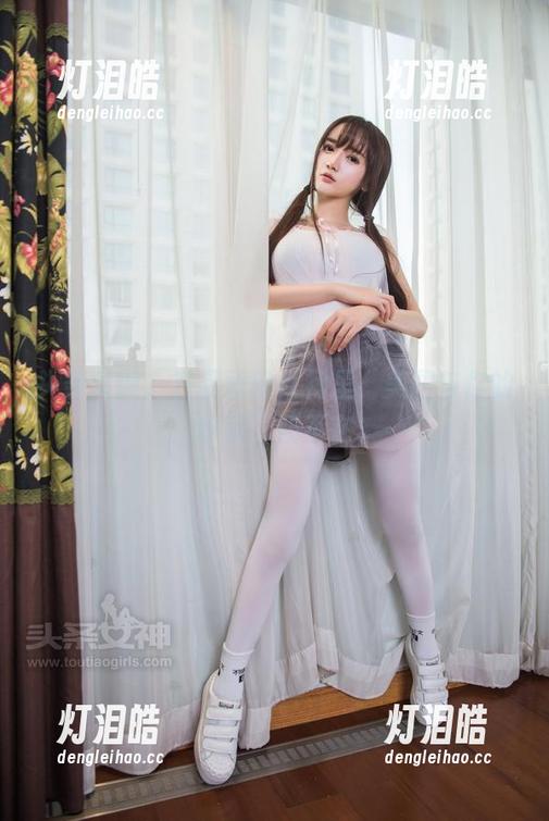 头条女神-易阳 头条女神 - 在易阳的红裙里,美图与你的审美无所不在