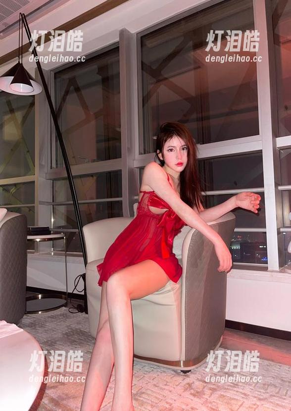奔跑的晶骡儿 微密圈 - 窒息的光影:奔跑的晶骡儿的红灯下身材美图合集,脑子里有音效了没?