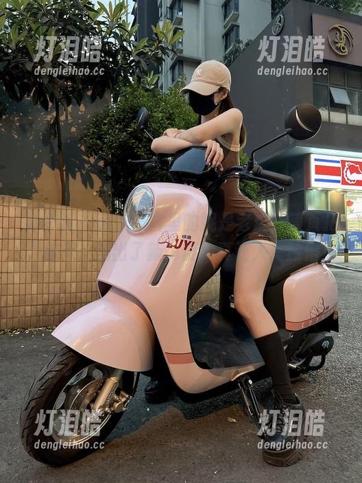 妮是老虎 微密圈 - 这张照片里的妮是老虎,简直把“秘书”玩出了新高度,真让人一脸懵!