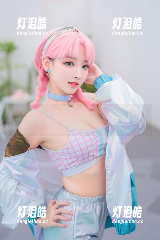 宫本桜 宫本桜和她的牛仔裤,图片让我看到一种愉悦的随性,你懂的。