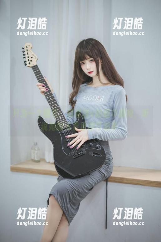 封疆疆v 只为一个图包:封疆疆v的韶华旗袍,听说她的元素堆得可够多.
