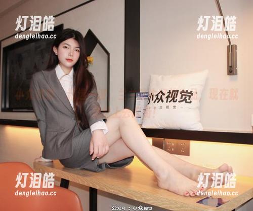 小众视觉 - 精选一波，兰兰这牛仔裤作品，现在就想穿上去逛街！