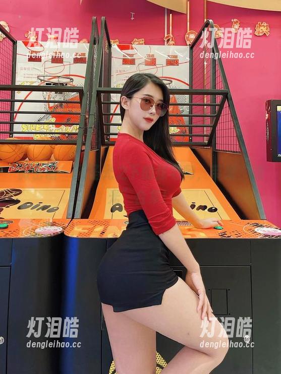 张老师 微密圈 - 无圣光之下的张老师,带来“油光”合集!