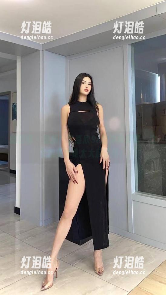 李嘉欣97 微密圈 - 最新!李嘉欣97的漆皮罩罩,这个造型也是太大胆了吧!