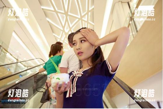 爱丝-若兮 爱丝 - 厨娘若兮的照片里,你会发现其实她也有一颗不安分的心,额度非常“大胆”。