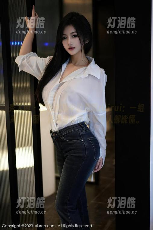 秀人网 - 黑色魅惑中的蕊蕊ruirui：一组高清美图，低调奢华不是每个人都能懂。