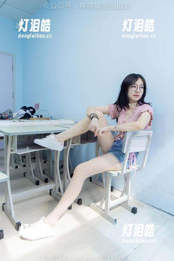 袜啵啵 - 小甜豆图集：黑丝（花絮版），把这个袜子放在我的错觉清单上不行吗？