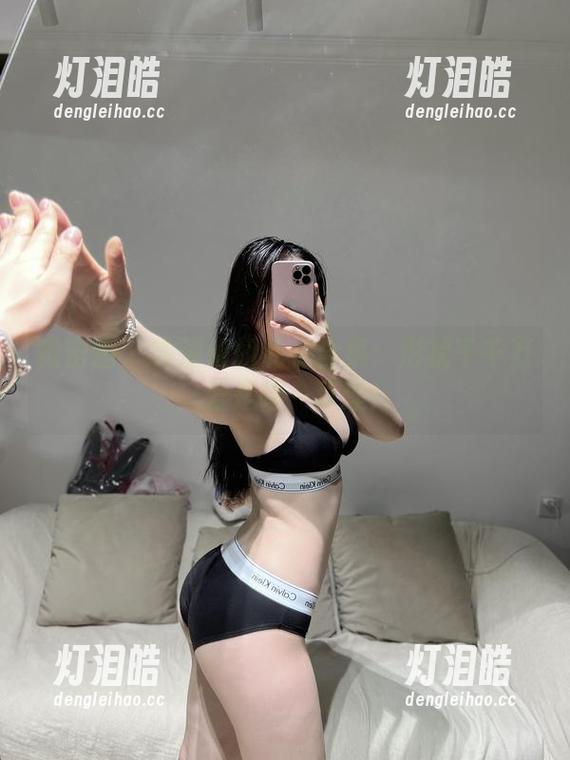 铁锤姐姐 微密圈 - 铁锤姐姐私拍合集:形状千千万,爱是唯一真理!
