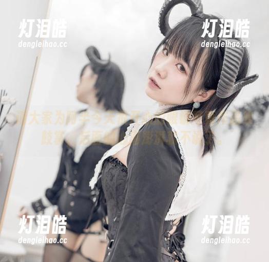 阿半今天很开心 请大家为阿半今天很开心的眼镜写真作品集鼓掌,后面的心潮澎湃就不说了。