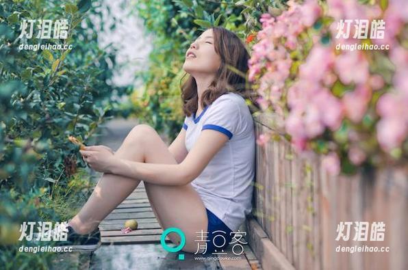 青豆客-子纯儿Annie 青豆客 - 图片精选:子纯儿Annie和她的白裙,倒是想到了一句老话:好看的皮囊千篇一律…