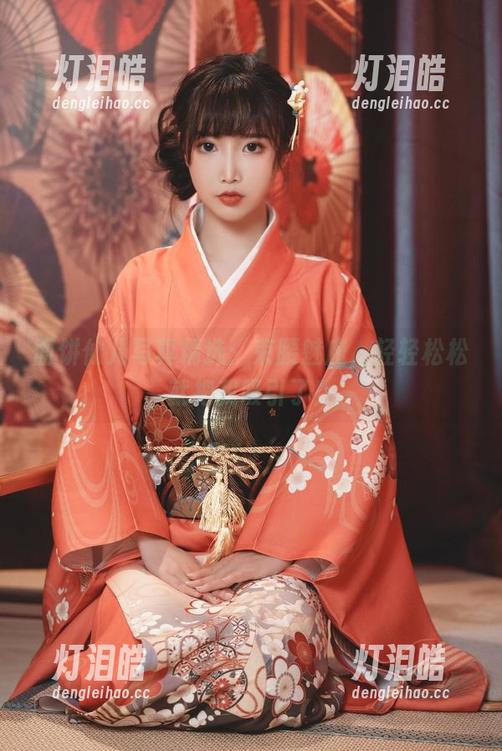 面饼仙儿 面饼仙儿写真精选:束腰魅魔,轻轻松松就把我吸引了!