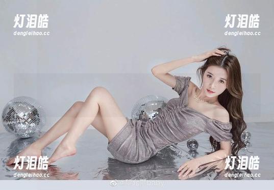 黎允熙baby 微密圈 - 黎允熙baby的夏日合集,下载标签里记得打上“为你分享”。